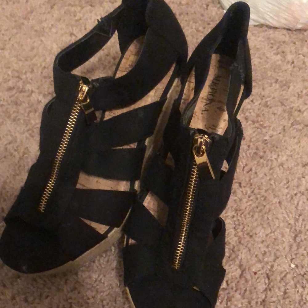 NICE WEDGES